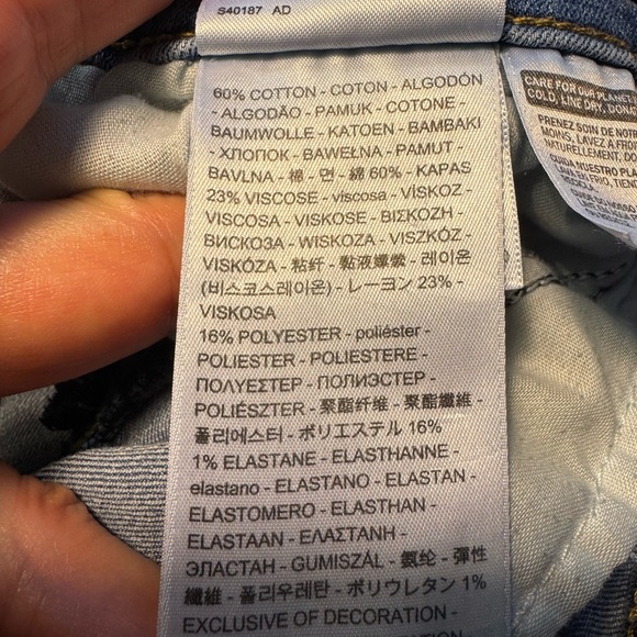 Levi's 711 Women's Skinny Jeans in Light Blue - Picture 11 of 11